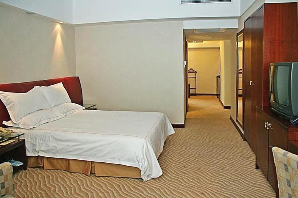 Vienna International Hotel Shanghai Hengshan Road Bagian luar foto