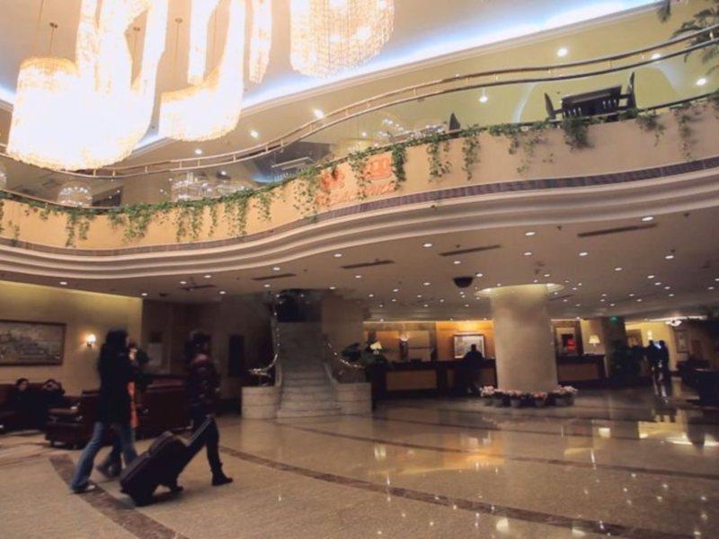 Vienna International Hotel Shanghai Hengshan Road Bagian luar foto