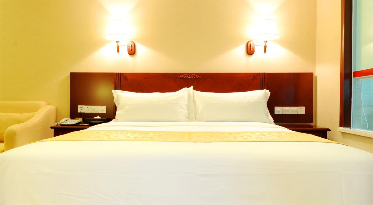 Vienna International Hotel Shanghai Hengshan Road Bagian luar foto
